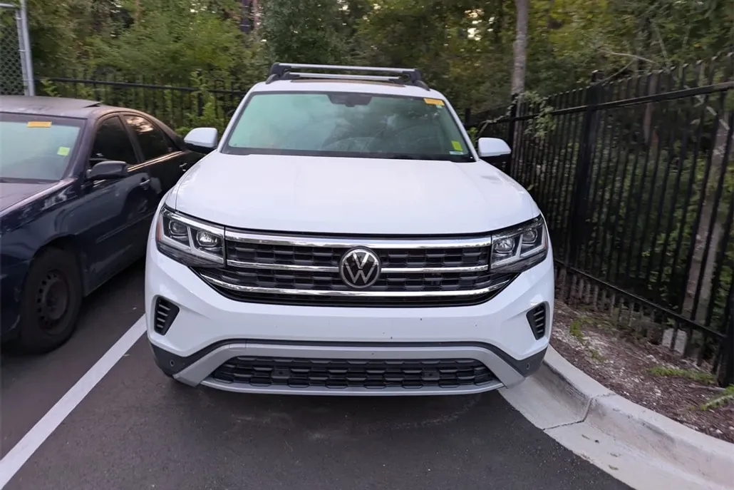 2022 Volkswagen Atlas V6 SE Technology photo 1
