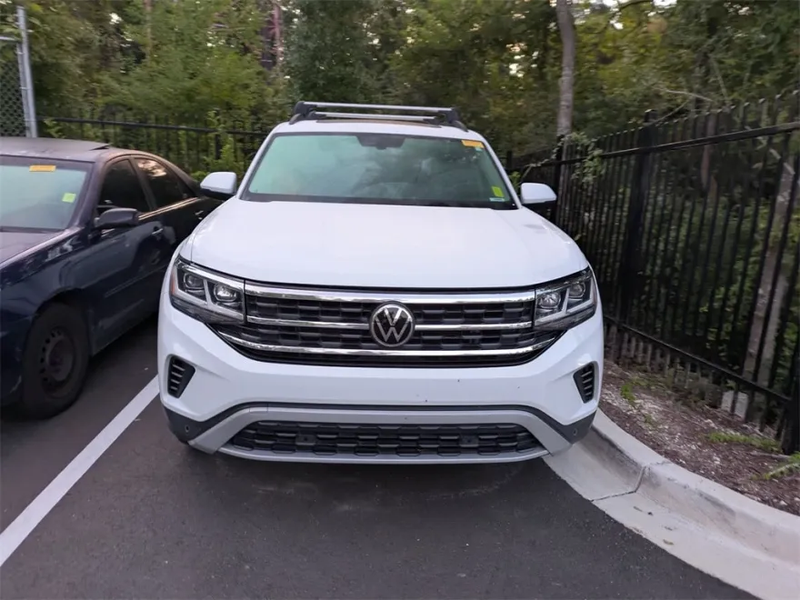 2022 Volkswagen Atlas V6 SE Technology photo 1