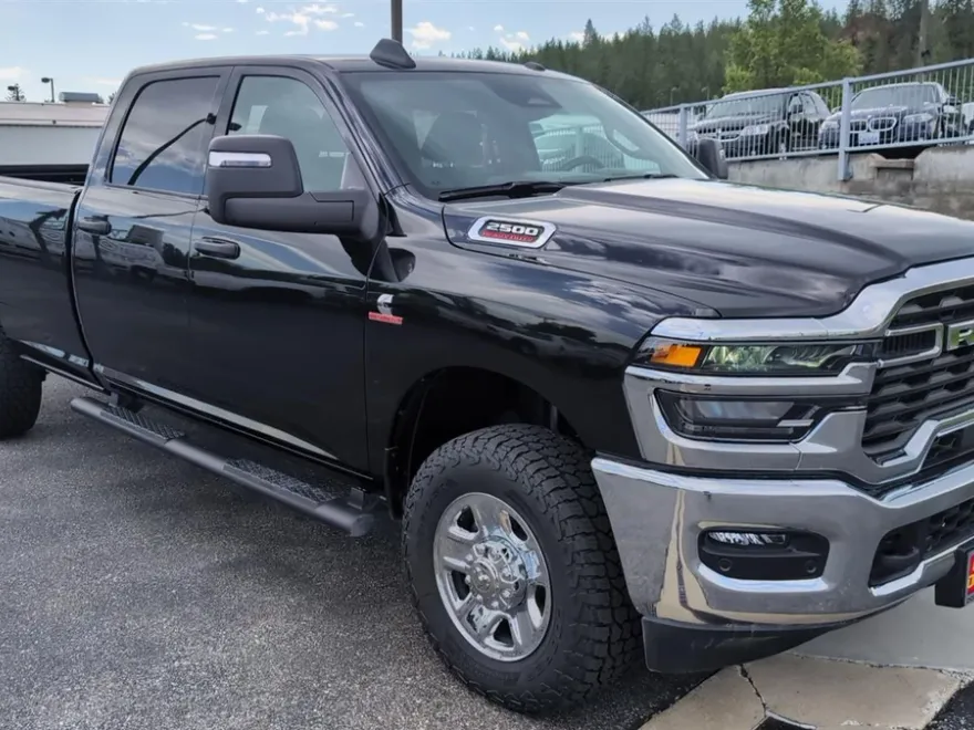 2025 Ram 2500 Tradesman photo 1
