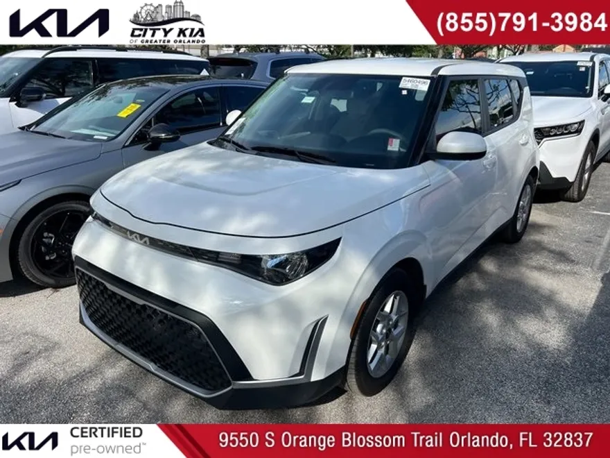 2025 Kia Soul LX photo 1