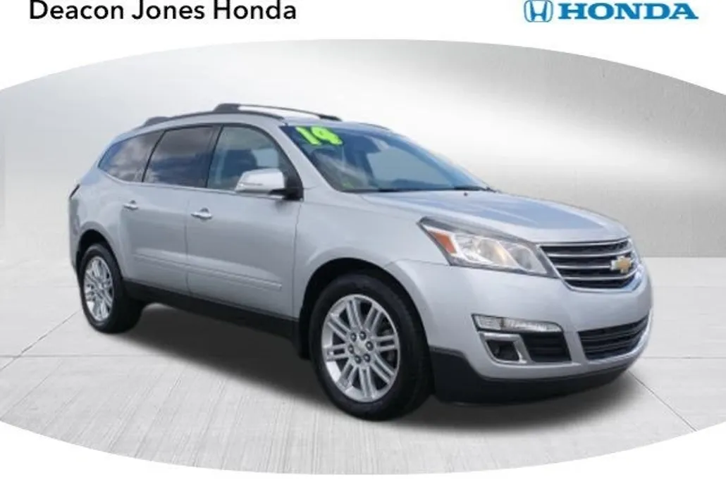 2014 Chevrolet Traverse 1LT photo 1