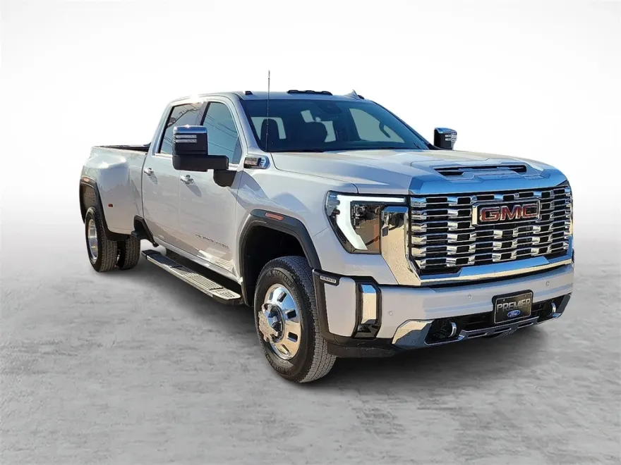 2024 Gmc Sierra 3500 HD Denali photo 1