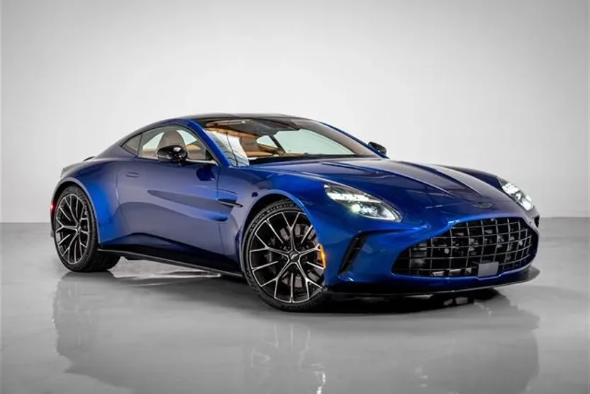 2025 Aston Martin Vantage photo 1
