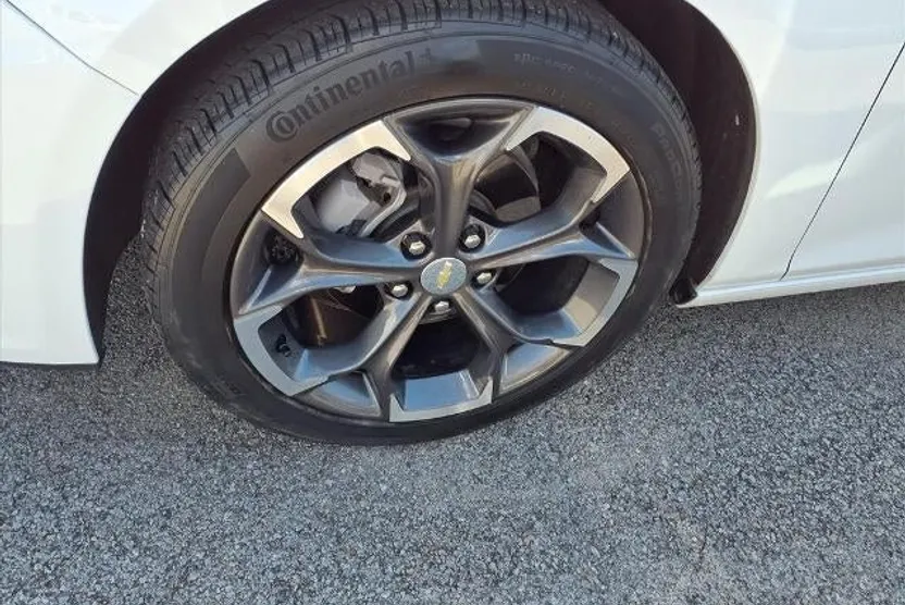 2022 Chevrolet Malibu 1LT photo 1