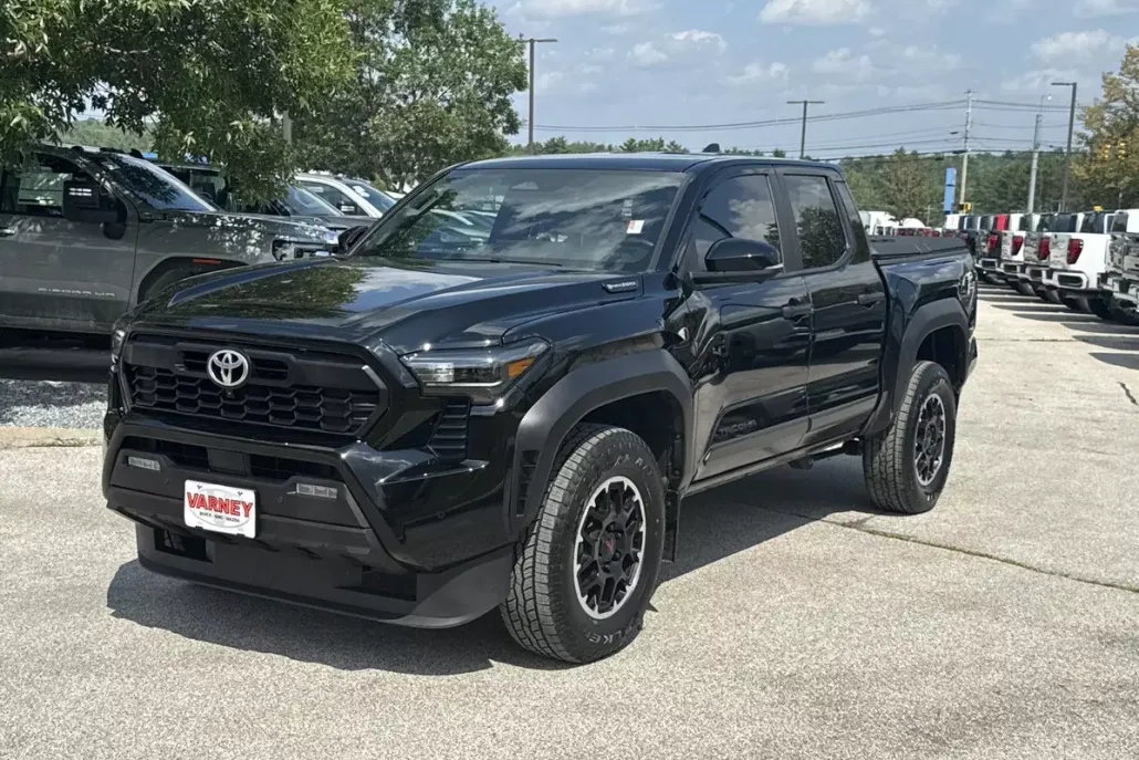 2024 Toyota Tacoma 4x4 TRD Sport photo 1