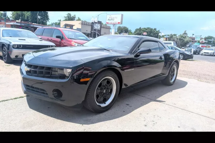 2013 Chevrolet Camaro LS Coupe photo 1