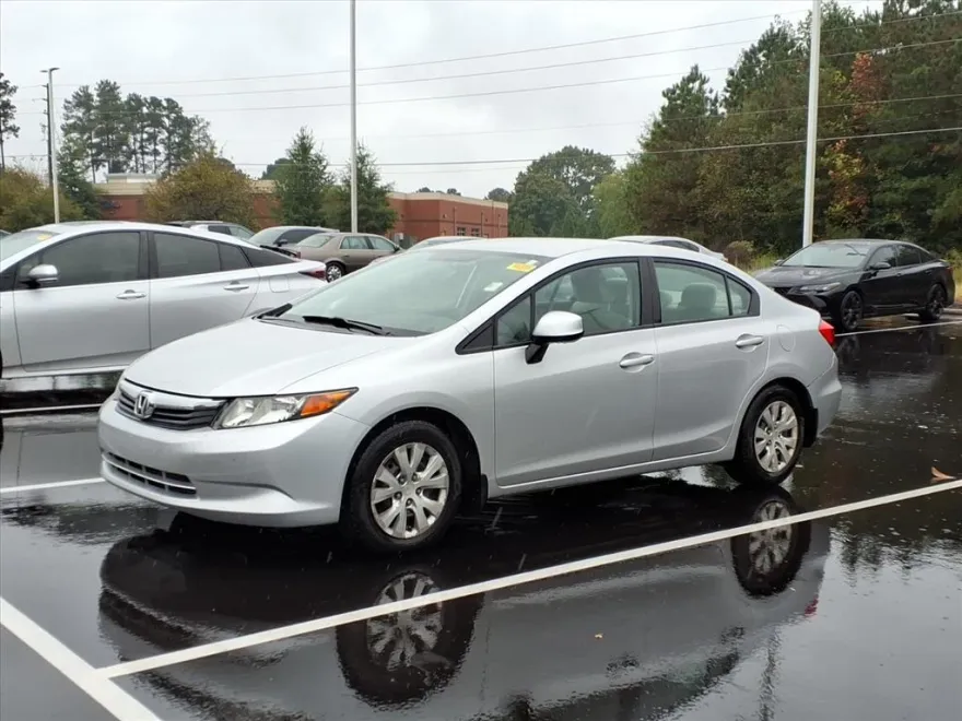 2012 Honda Civic LX photo 1