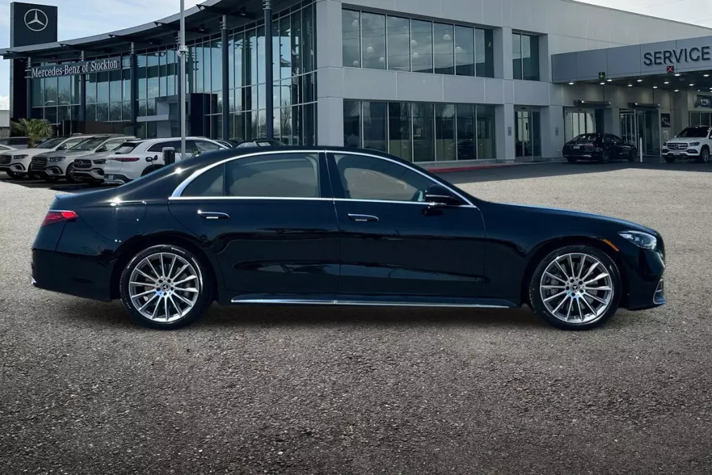 2025 Mercedes Benz S 580 4MATIC photo 1