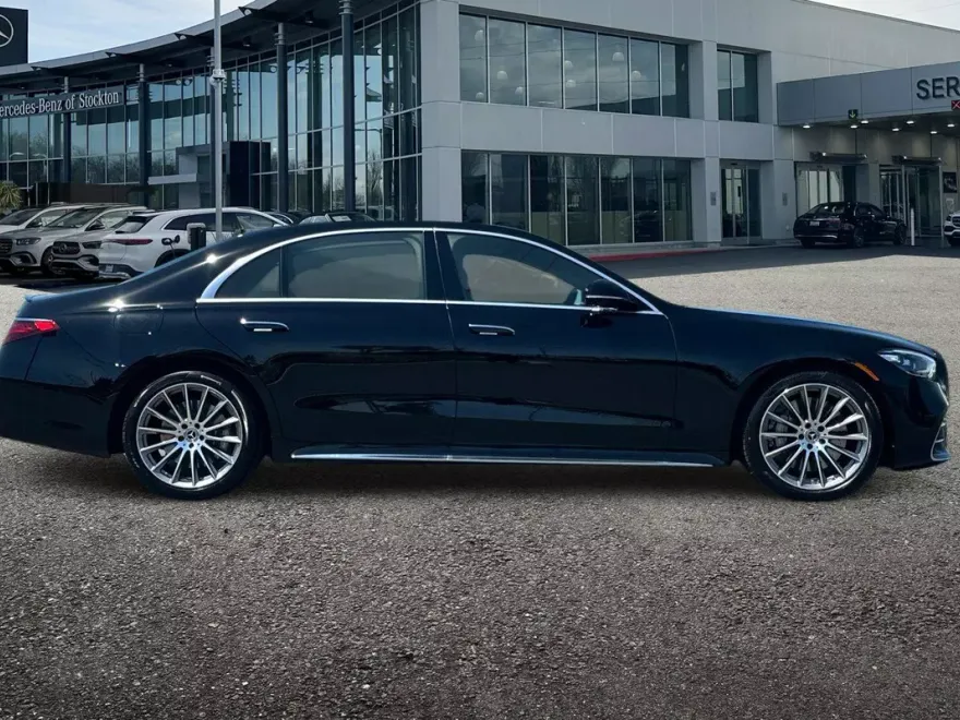 2025 Mercedes Benz S 580 4MATIC photo 1