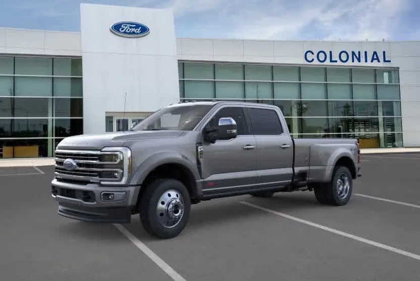 2026 Ford F-450 Platinum photo 1