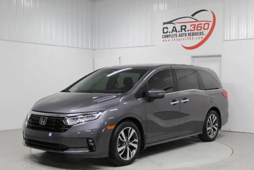 2022 Honda Odyssey Touring photo 1