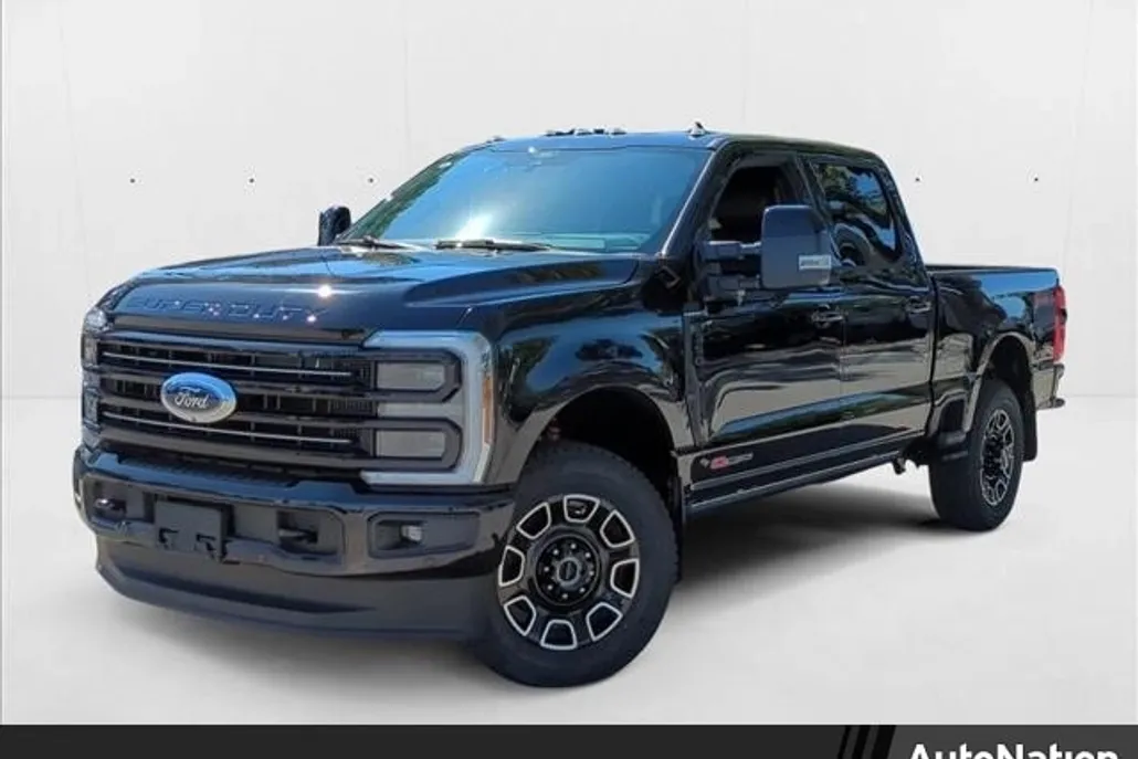 2025 Ford F-350 Platinum photo 1