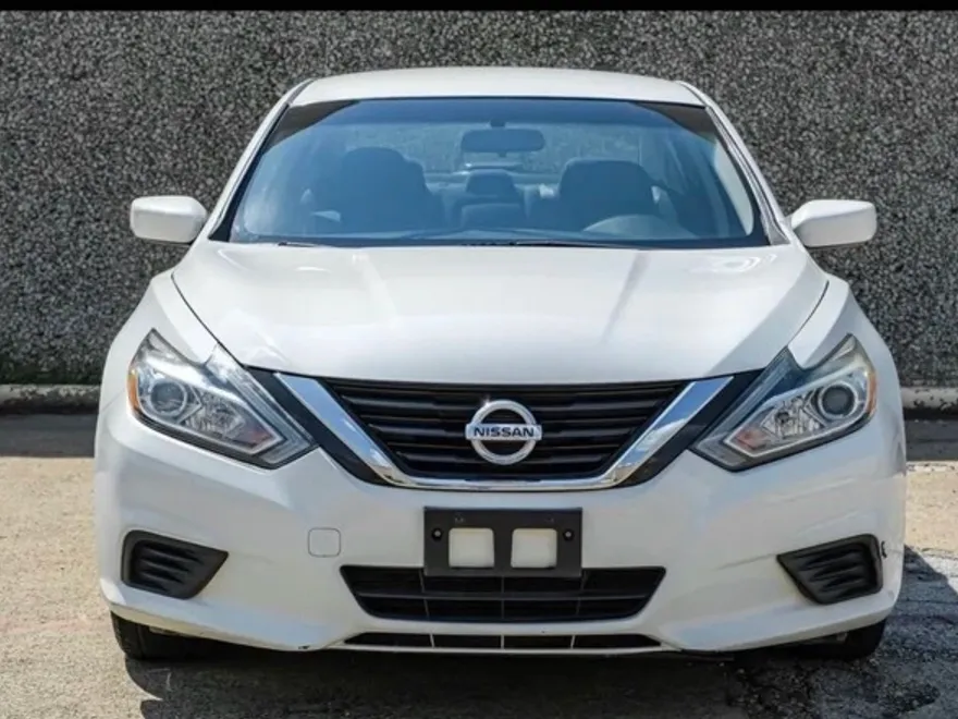 2018 Nissan Altima 2.5 S photo 1