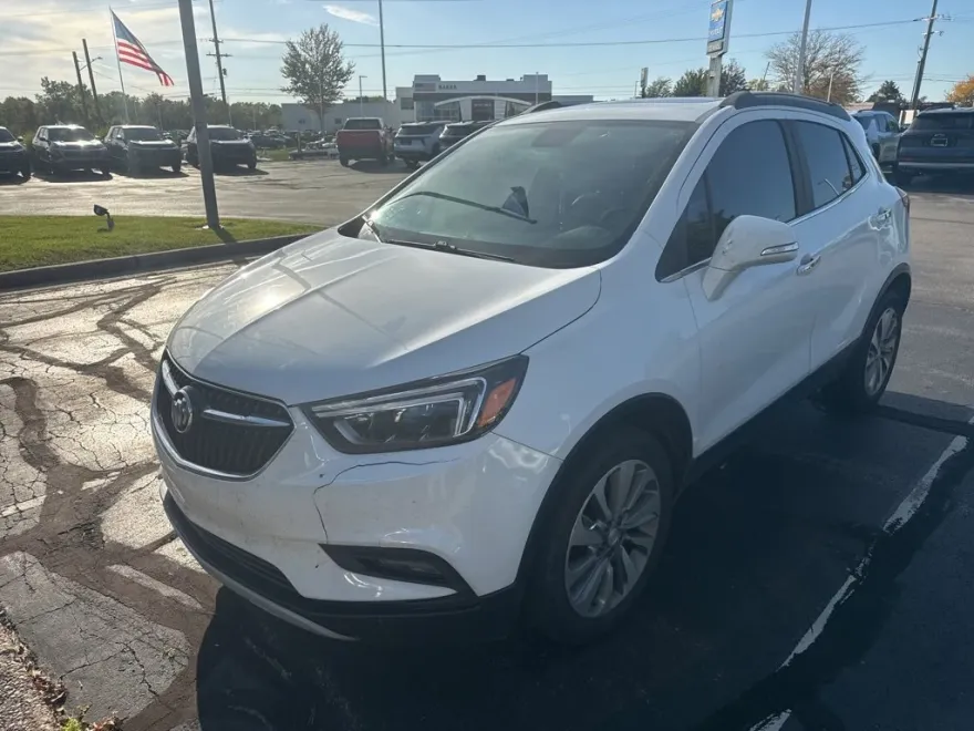 2017 Buick Encore Essence photo 1