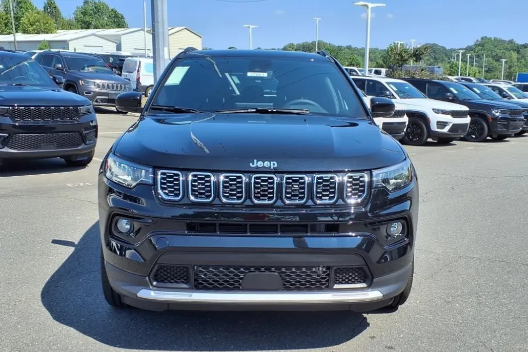 2025 Jeep Compass Limited photo 1