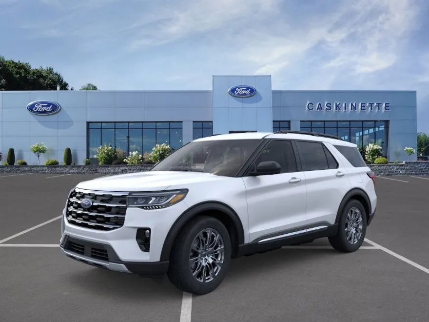 2025 Ford Explorer photo 1