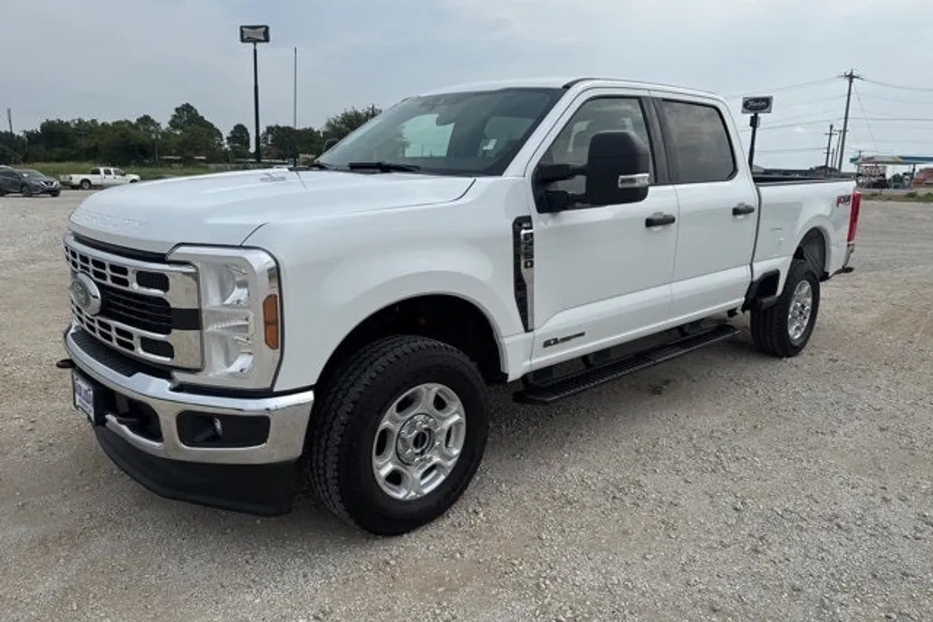 2025 Ford F-250 photo 1