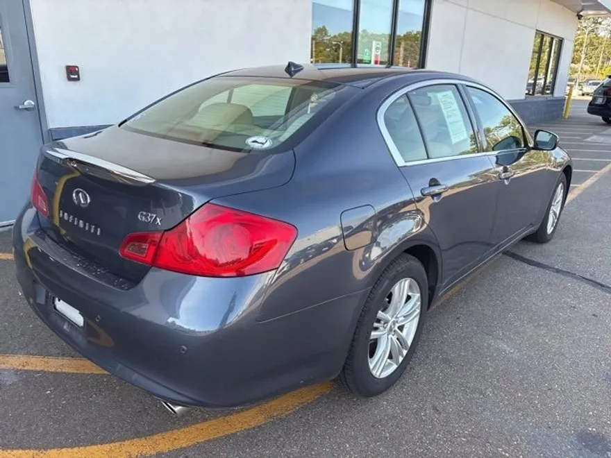 2013 Infiniti G37 photo 1