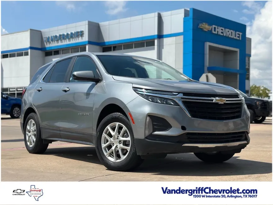 2024 Chevrolet Equinox LT photo 1