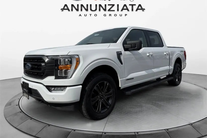2021 Ford F-150 XLT photo 1