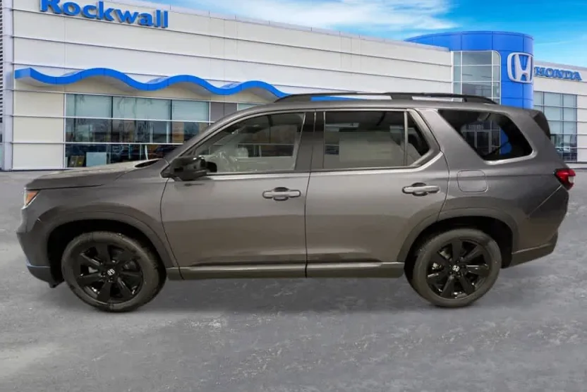 2025 Honda Pilot Black Edition photo 1