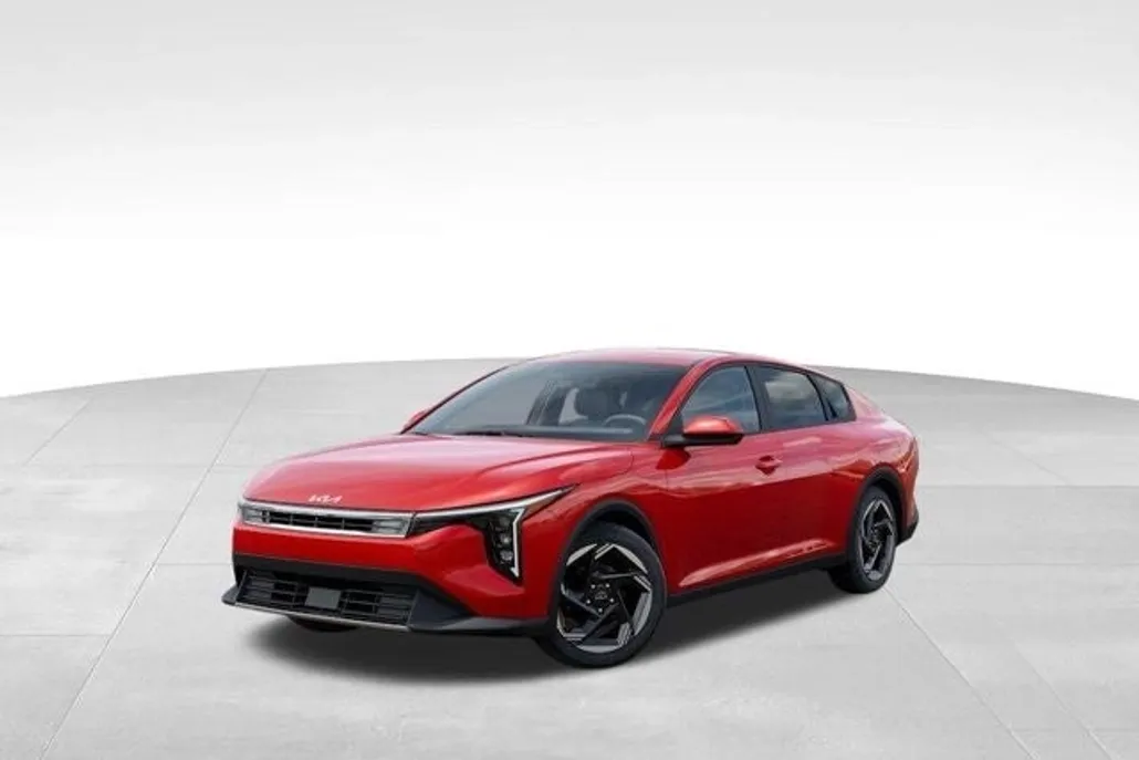 2025 Kia K4 EX photo 1