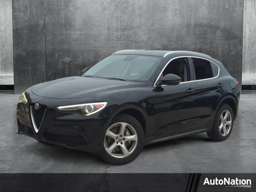 2018 Alfa Romeo Stelvio STELVIO Q4 photo 1