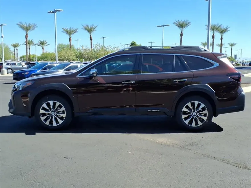 2025 Subaru Outback Touring photo 1