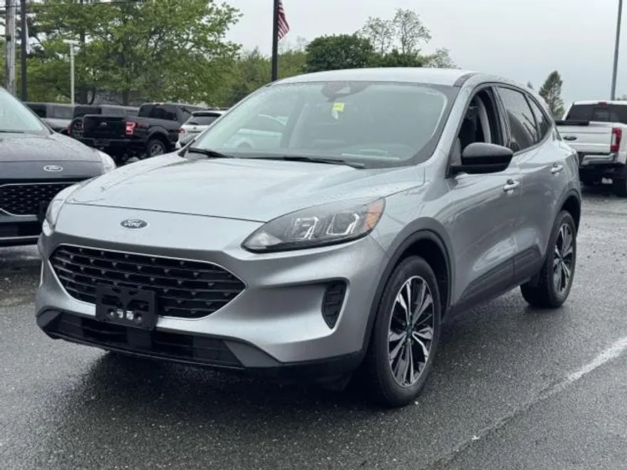 2022 Ford Escape SE photo 1