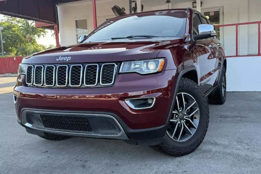 2019 Jeep Grand Cherokee Limited photo 1
