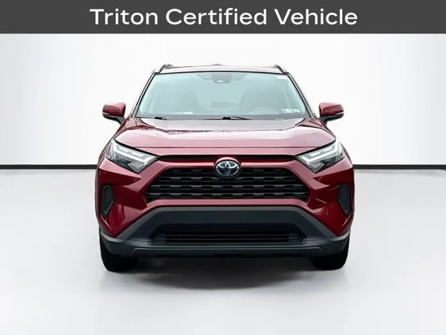 2022 Toyota RAV4 Hybrid XLE photo 1