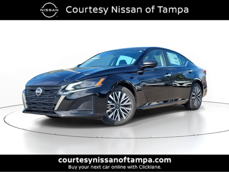 2025 Nissan Altima SV photo 1