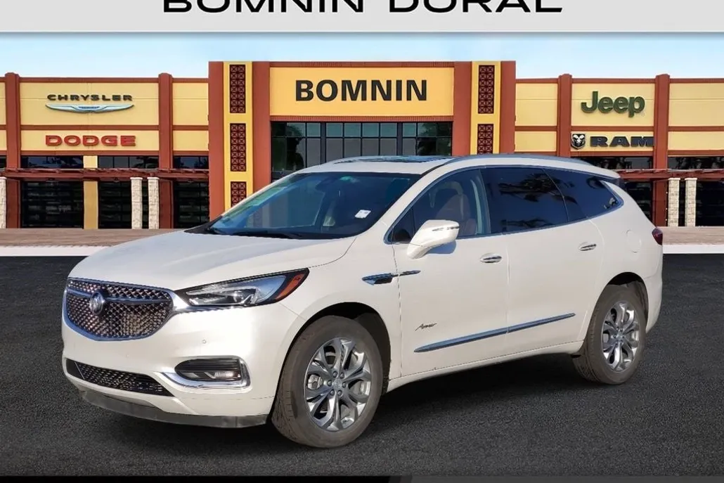 2021 Buick Enclave Avenir photo 1