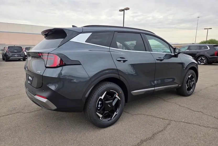 2026 Kia Sportage Hybrid EX photo 1