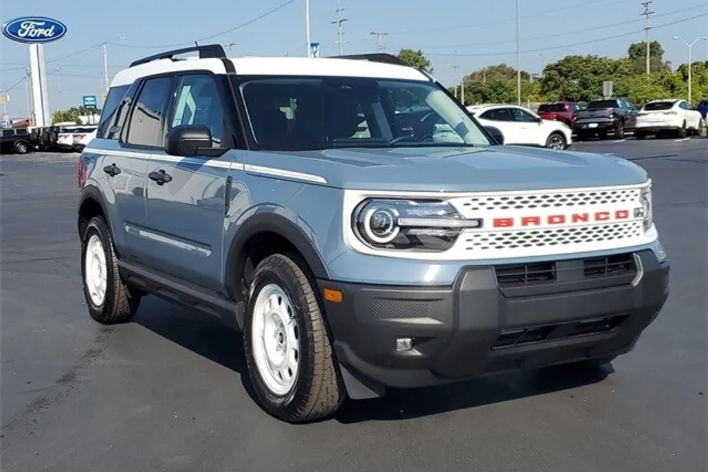 2025 Ford Bronco Sport Heritage photo 1