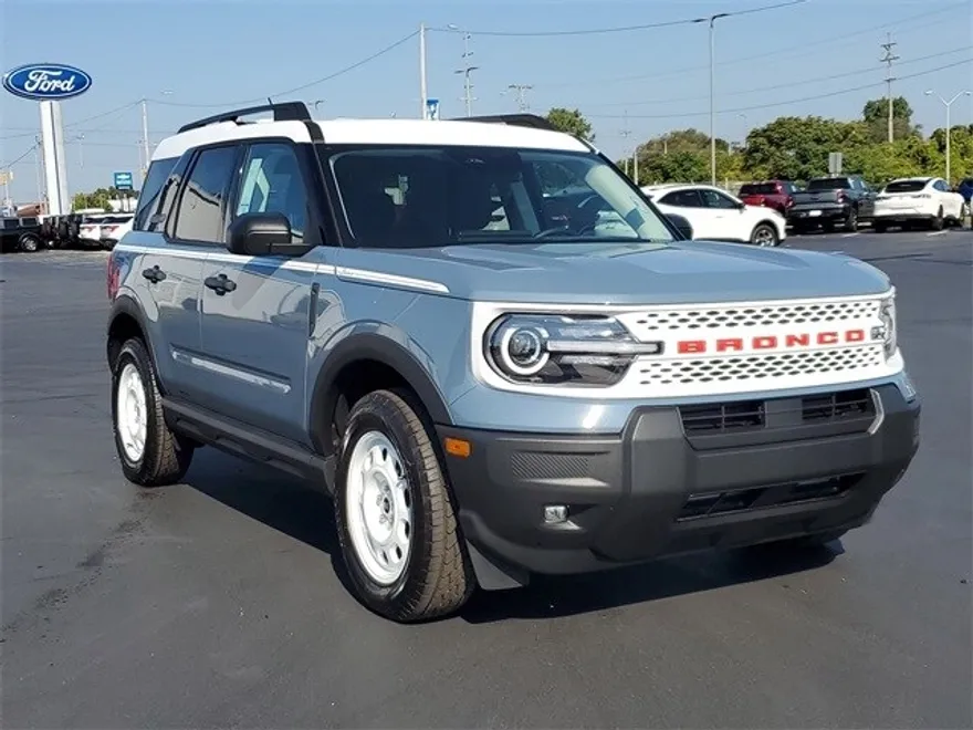 2025 Ford Bronco Sport Heritage photo 1