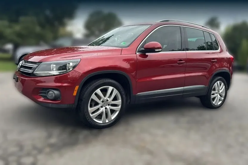 2013 Volkswagen Tiguan SE Sport photo 1