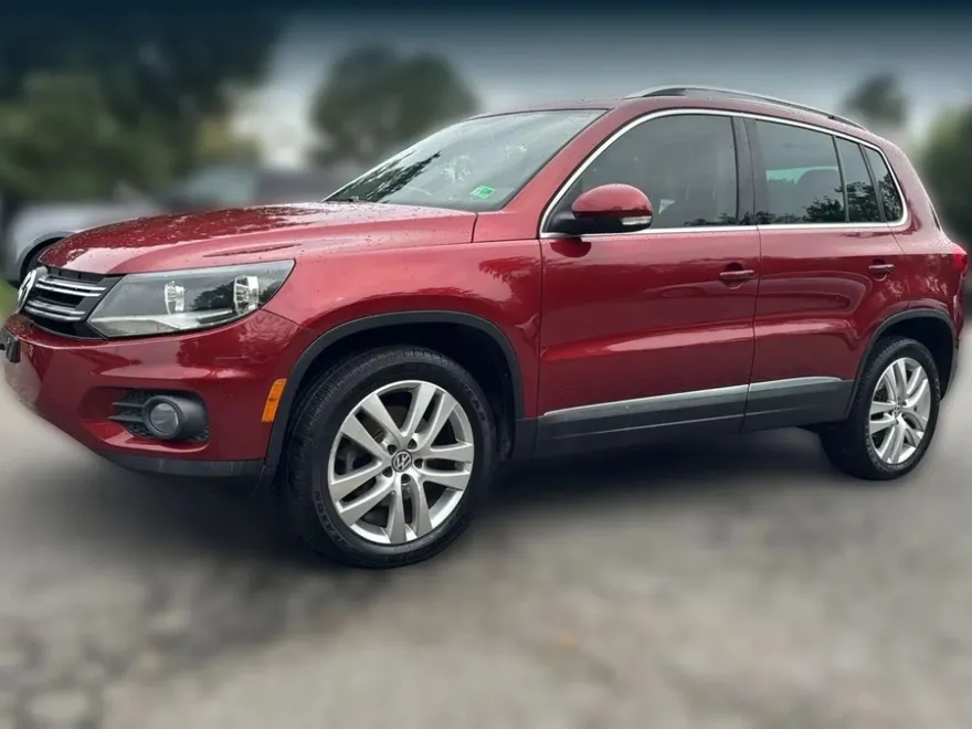 2013 Volkswagen Tiguan SE Sport photo 1