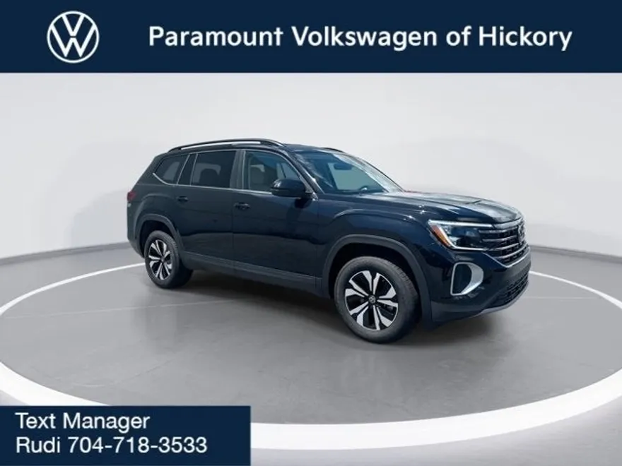 2025 Volkswagen Atlas SE photo 1