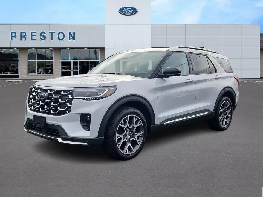 2025 Ford Explorer Platinum photo 1