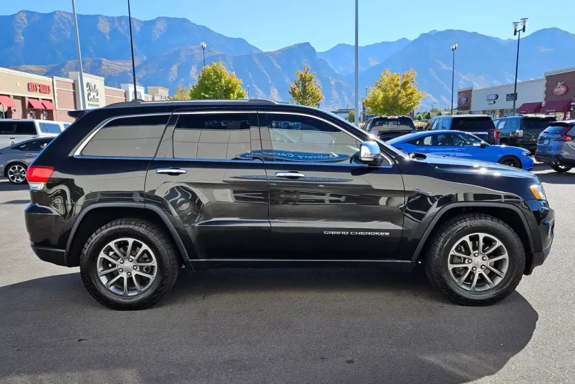 2014 Jeep Grand Cherokee Limited photo 1