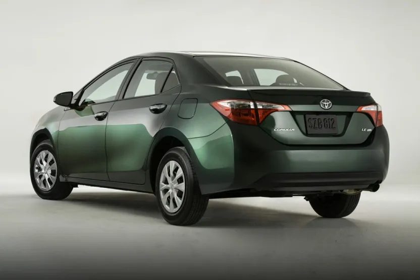 2015 Toyota Corolla L photo 1