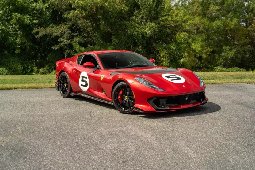 2023 Ferrari 812 Competizione photo 1