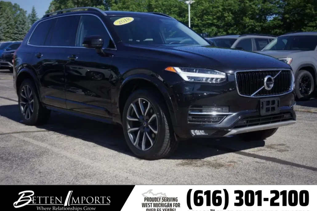 2018 Volvo XC90 T5 AWD Momentum photo 1
