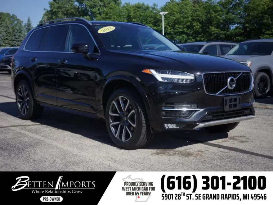2018 Volvo XC90 T5 AWD Momentum photo 1