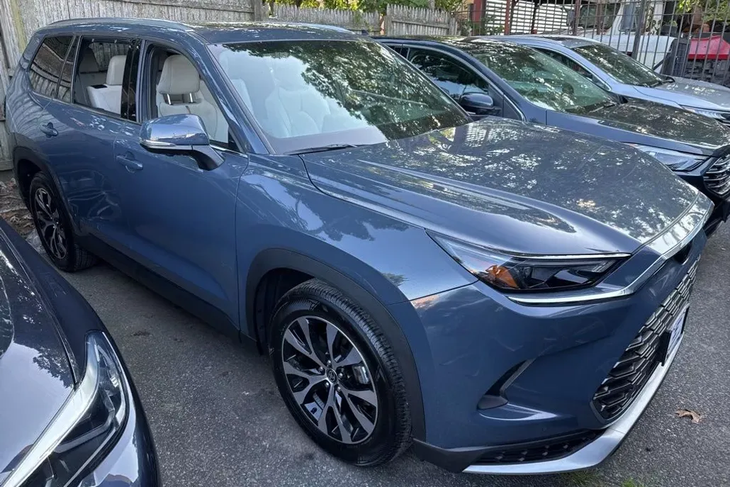 2024 Toyota Grand Highlander Hybrid MAX Limited photo 1