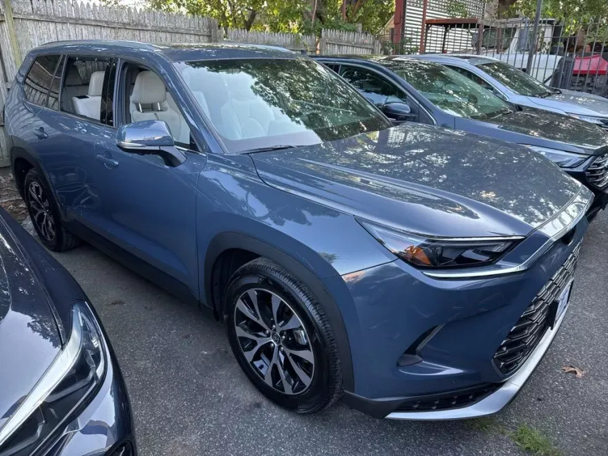 2024 Toyota Grand Highlander Hybrid MAX Limited photo 1