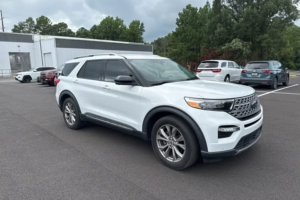 2021 Ford Explorer Limited photo 1
