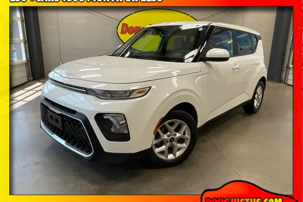 2022 Kia Soul S photo 1