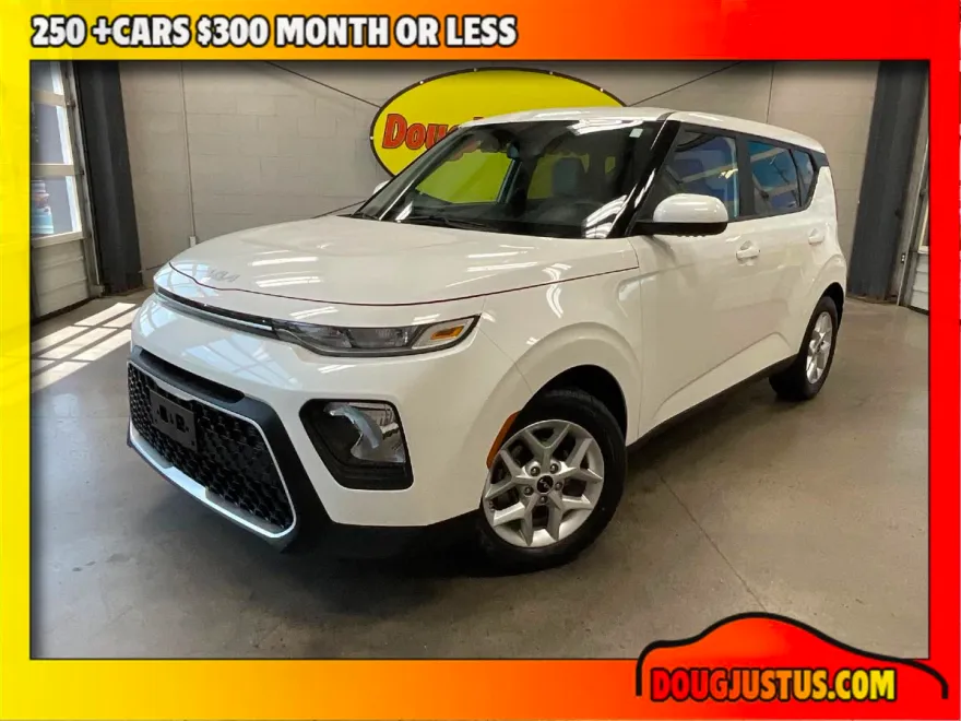 2022 Kia Soul S photo 1